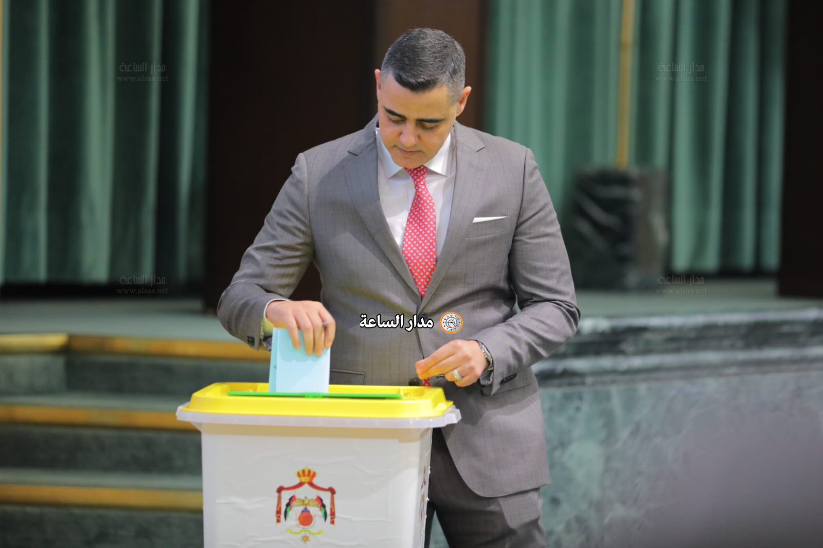 Madar Al-Saa Images 0.7716302968218565