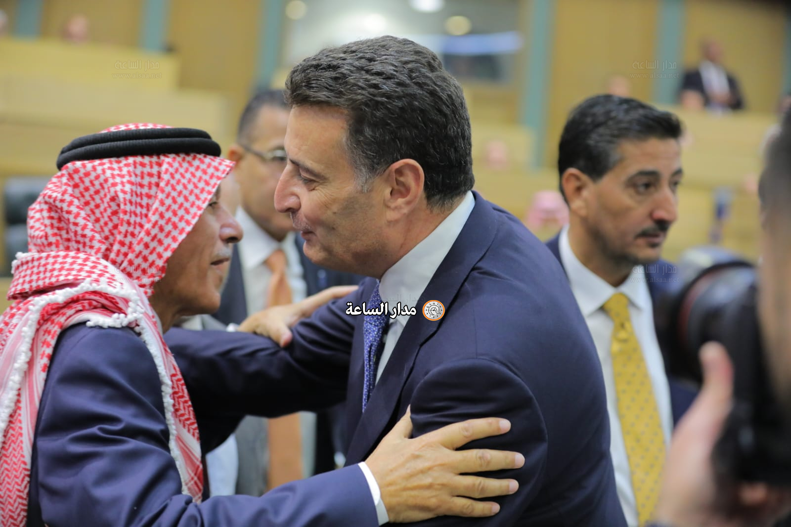 Madar Al-Saa Images 0.6483157158562445