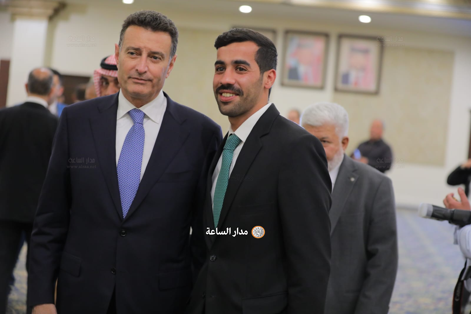 Madar Al-Saa Images 0.791296277210952