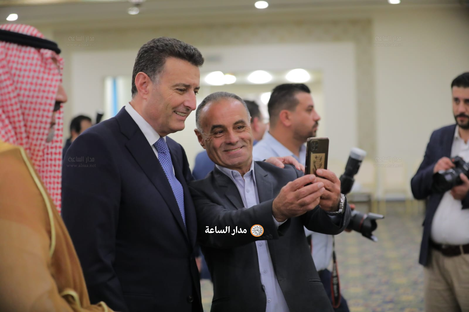 Madar Al-Saa Images 0.33370165353922077