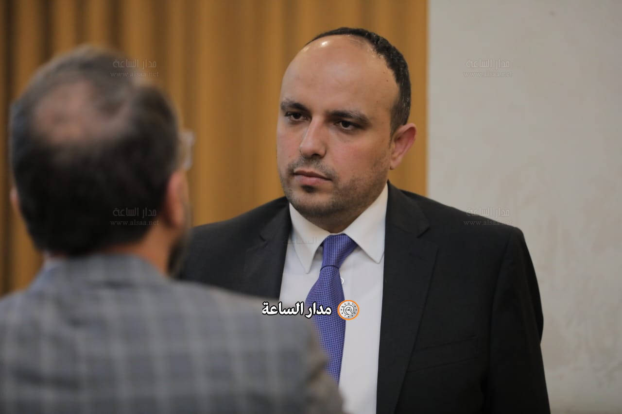 Madar Al-Saa Images 0.9232102833714897