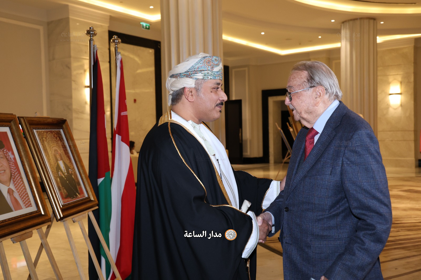 Madar Al-Saa Images 0.5544412657464124