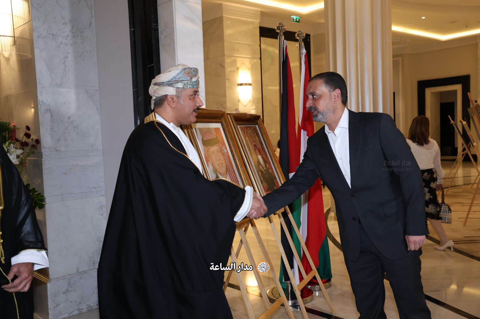 Madar Al-Saa Images 0.023991254300955056