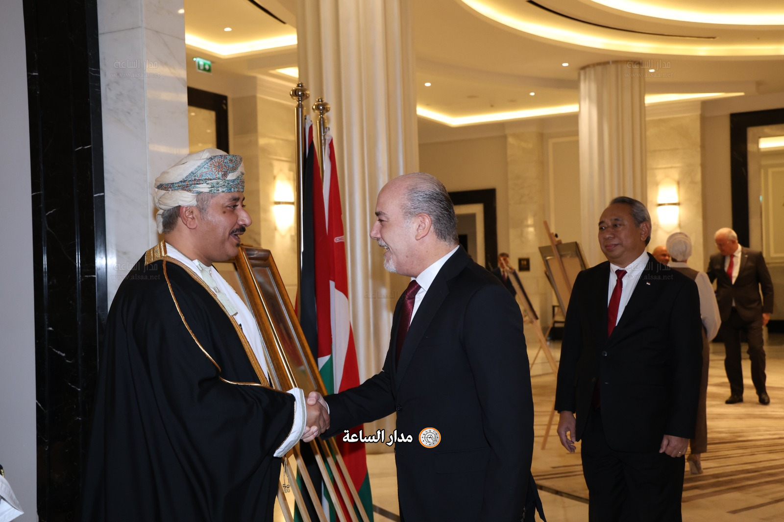 Madar Al-Saa Images 0.2428819264061295