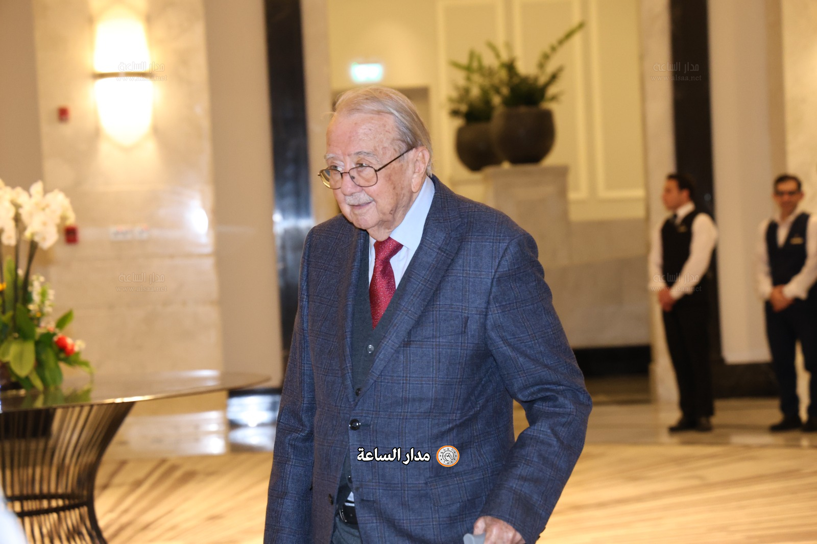 Madar Al-Saa Images 0.3947912600211809