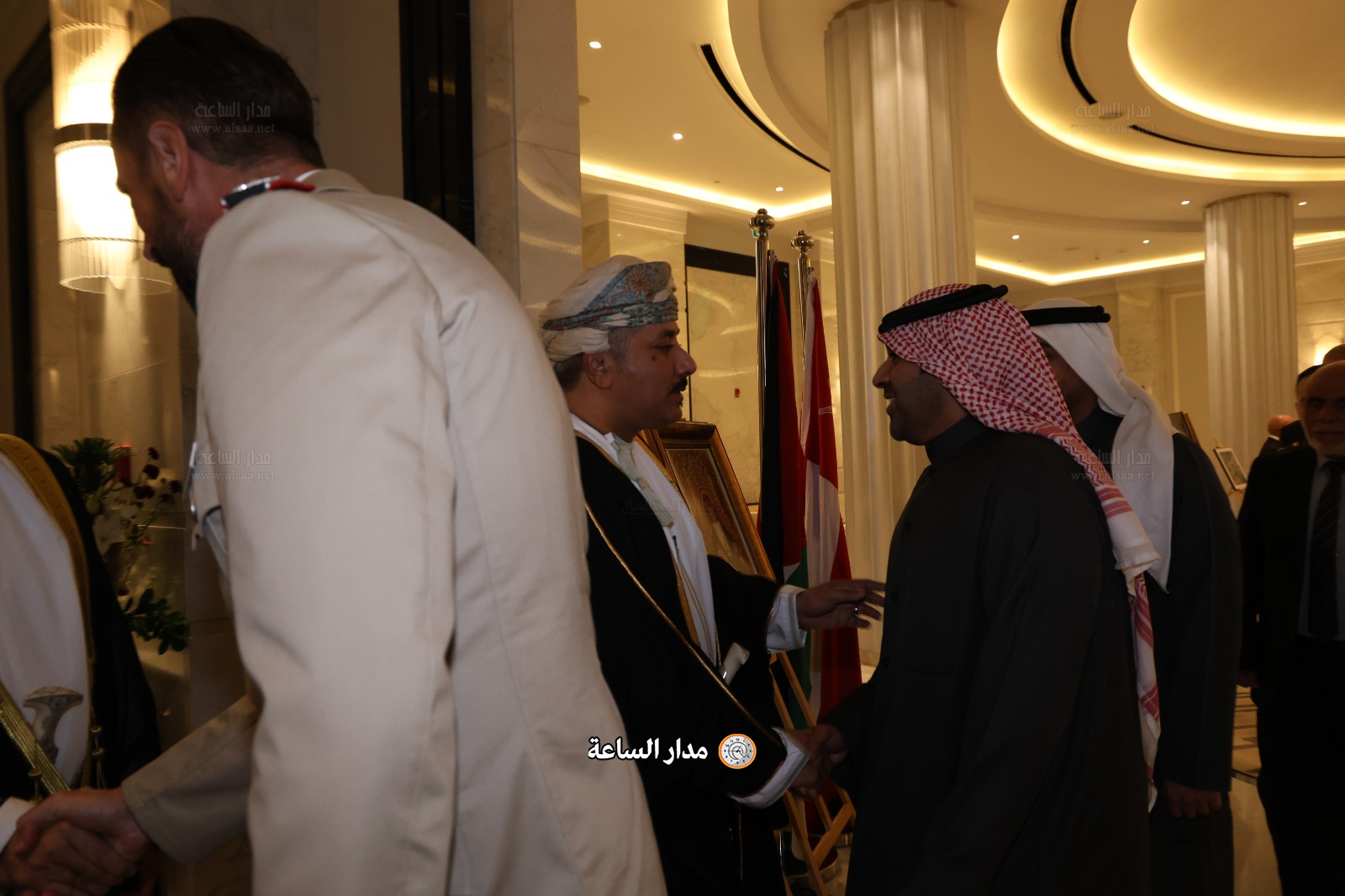 Madar Al-Saa Images 0.869150454584706