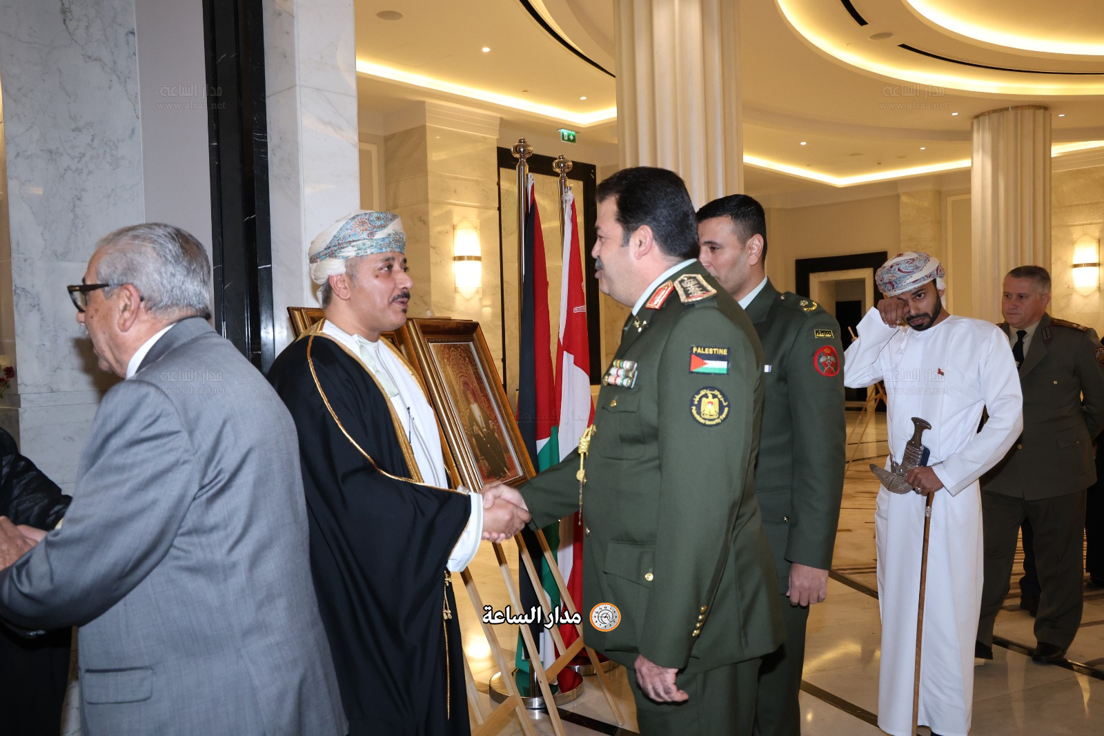 Madar Al-Saa Images 0.12164173782304921