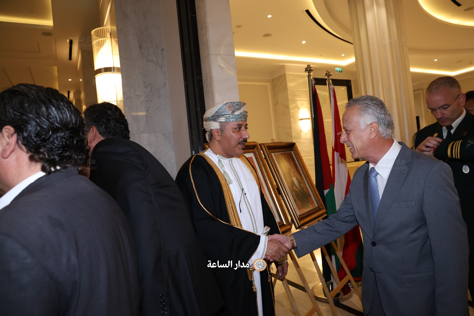 Madar Al-Saa Images 0.008294599034096573