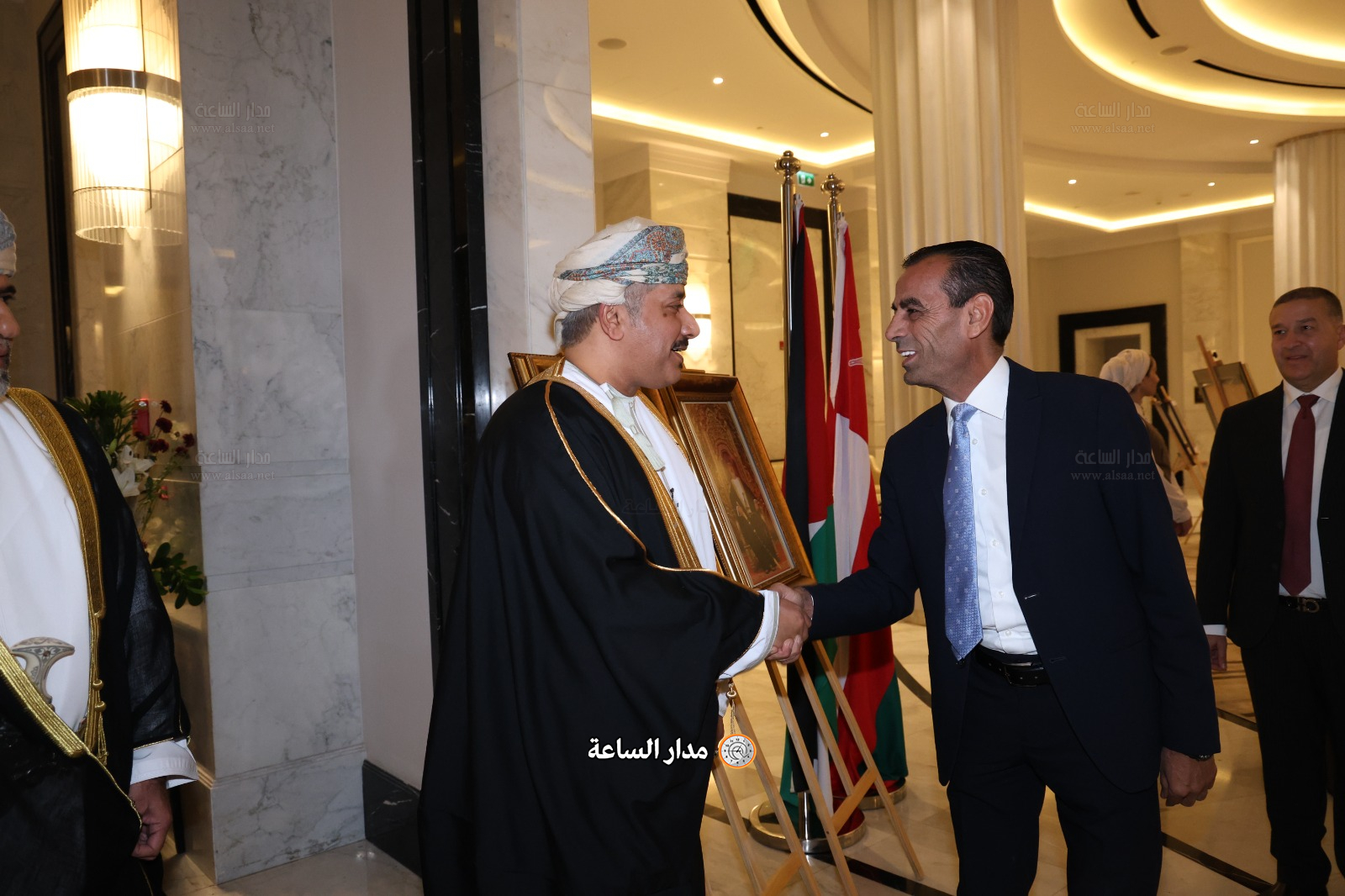 Madar Al-Saa Images 0.2015747063104789