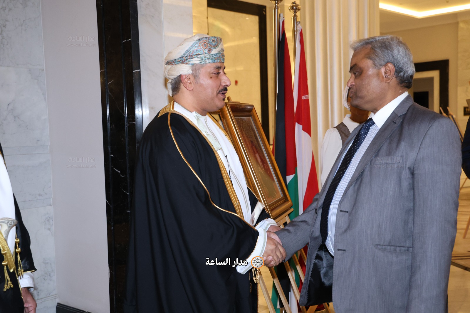 Madar Al-Saa Images 0.8726147440912442