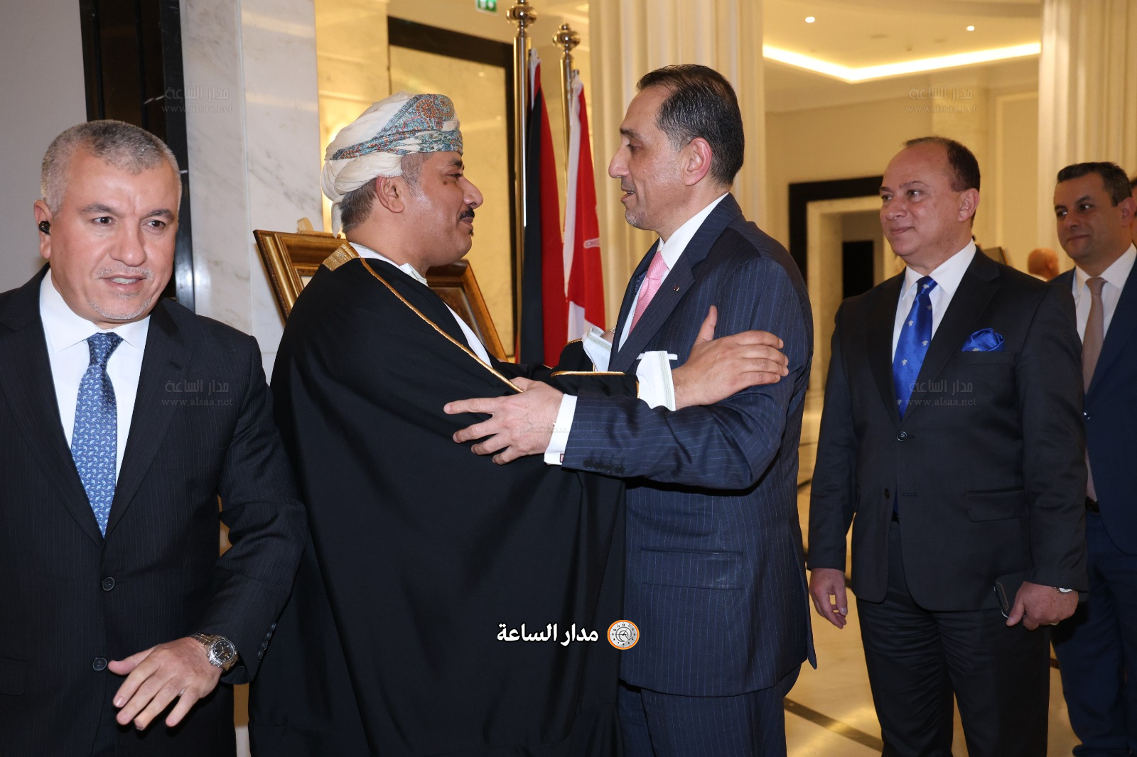 Madar Al-Saa Images 0.05254901158631742