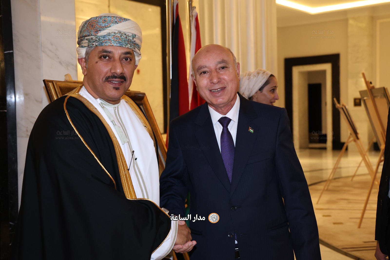 Madar Al-Saa Images 0.8757676016375167