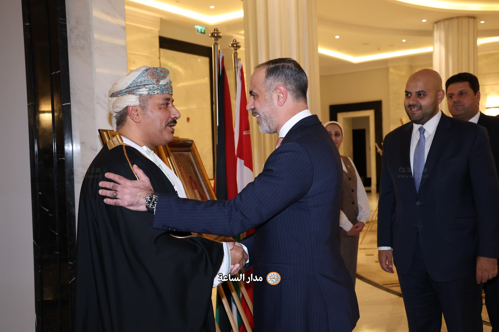 Madar Al-Saa Images 0.5561332284596736