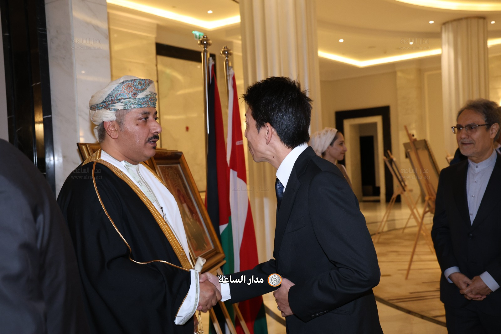 Madar Al-Saa Images 0.908361996295654