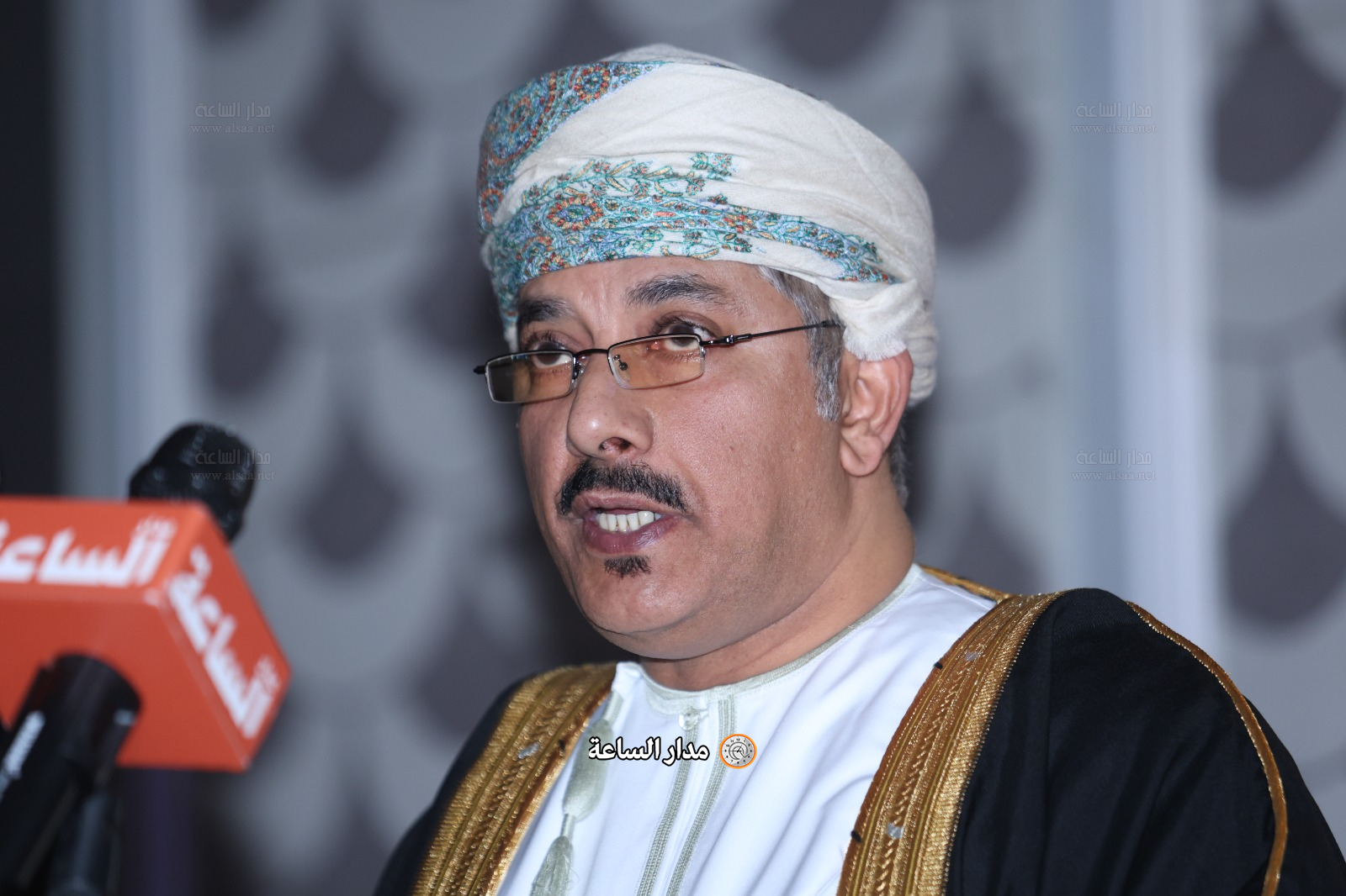 Madar Al-Saa Images 0.007414460644579179