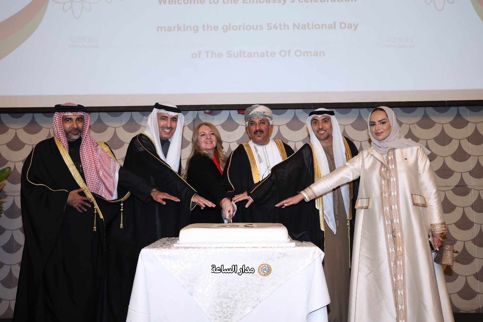 Madar Al-Saa Images 0.5890083574448022