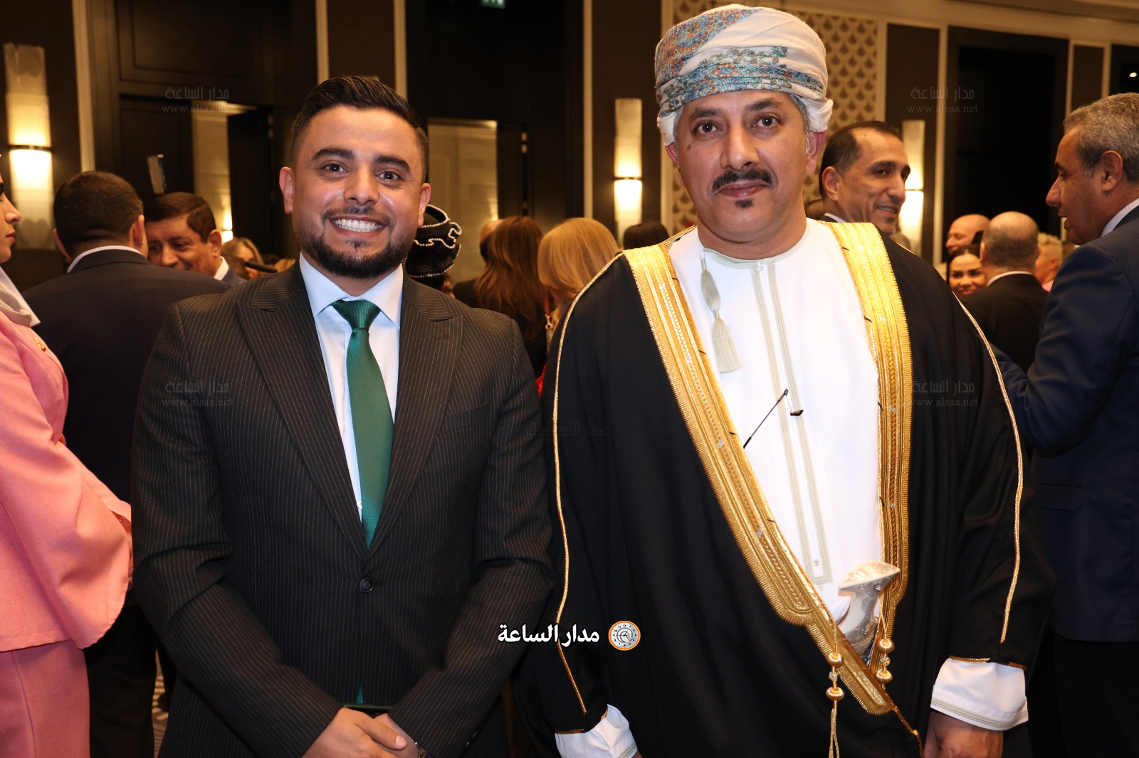 Madar Al-Saa Images 0.13599532123060176