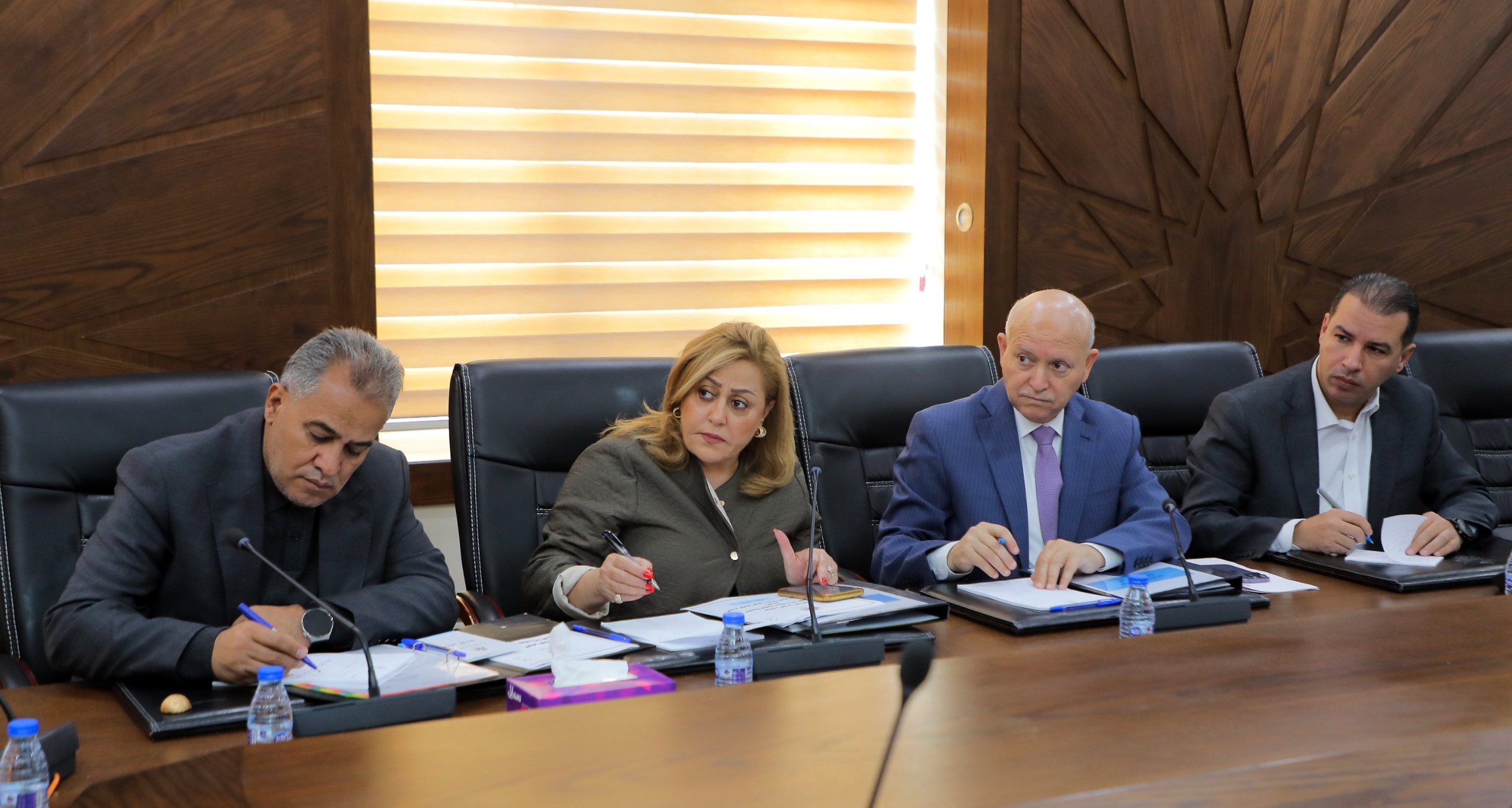 Madar Al-Saa Images 0.5789593914623676