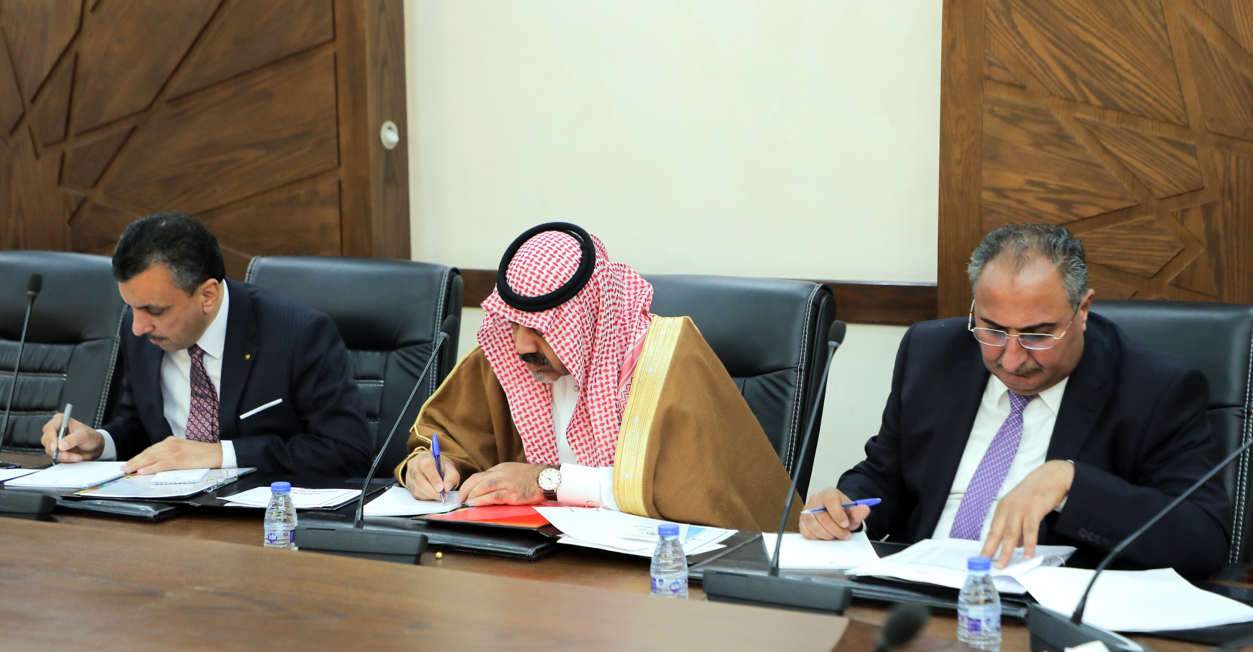 Madar Al-Saa Images 0.6470333596636442