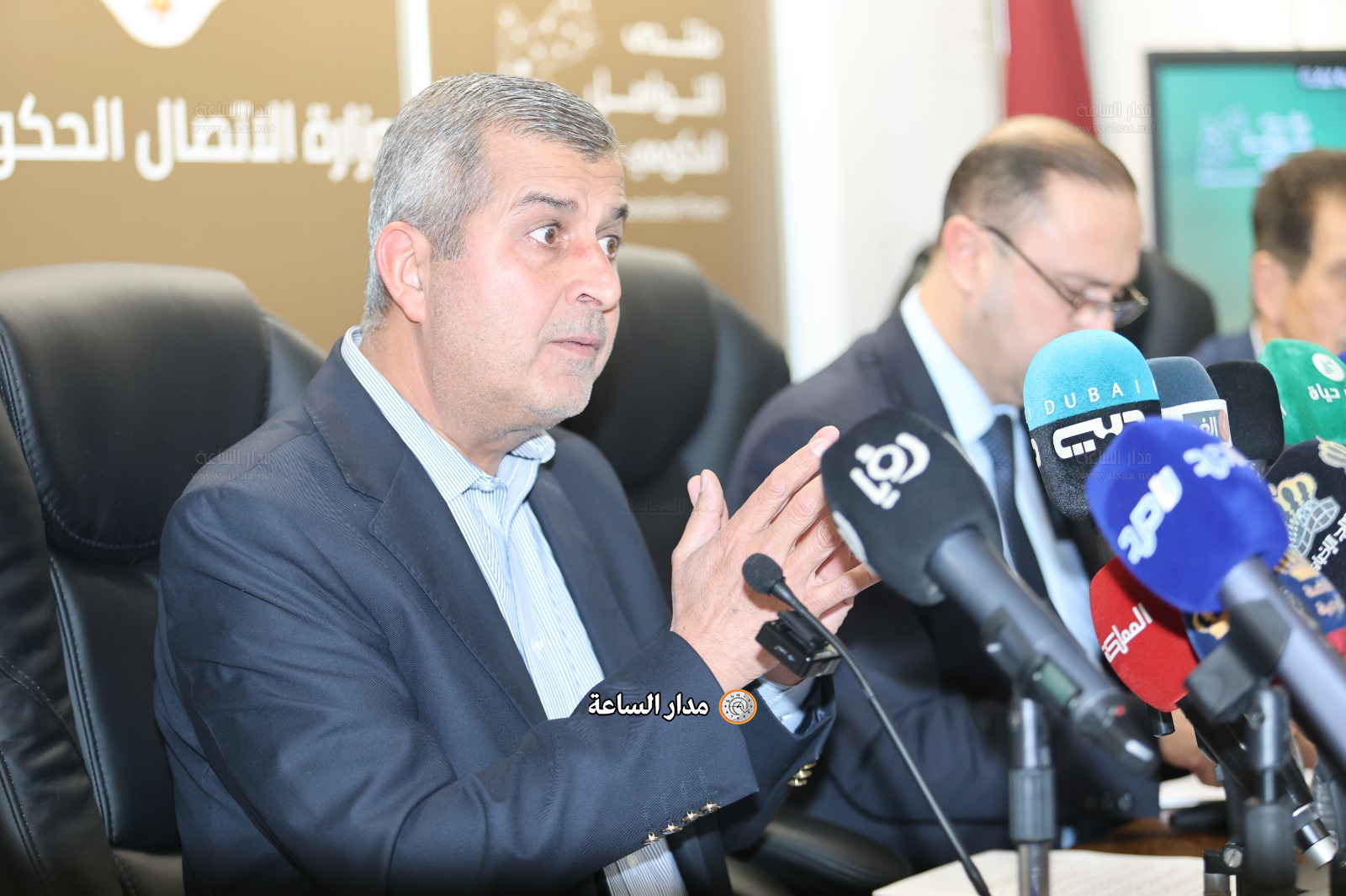 Madar Al-Saa Images 0.8207613072979116