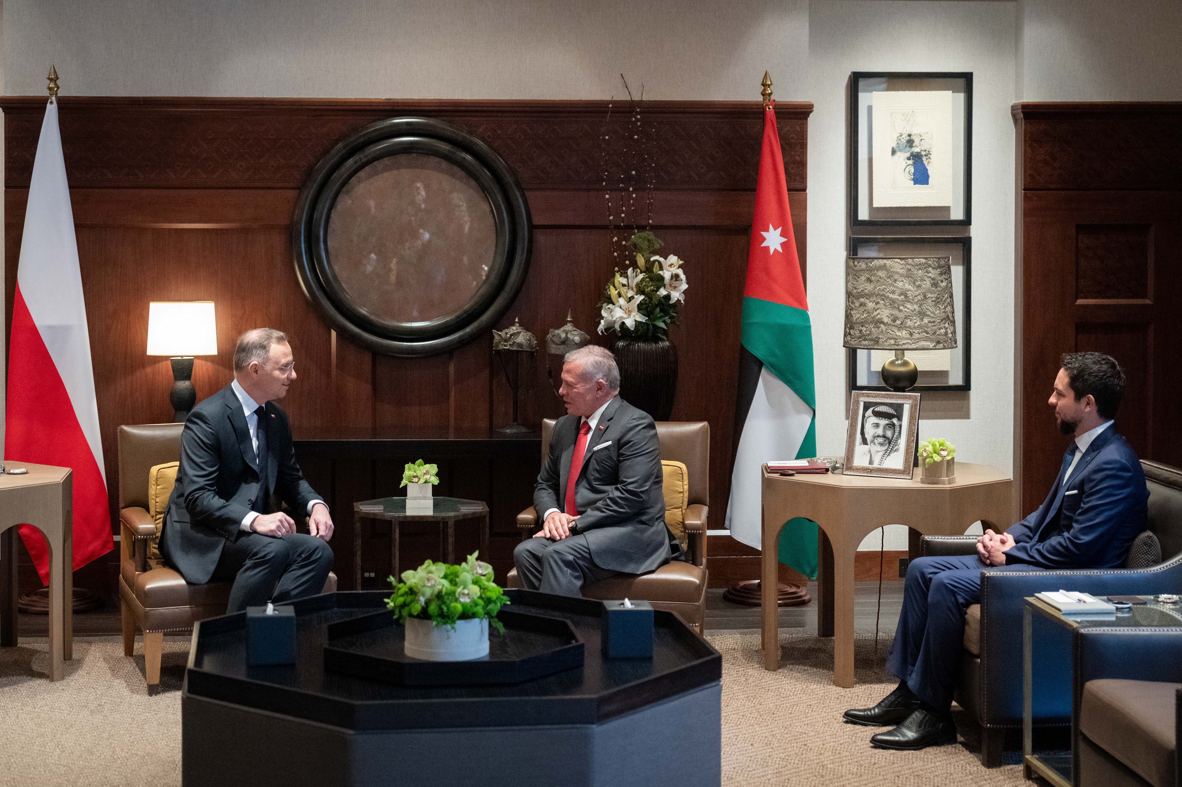 Madar Al-Saa Images 0.8416504964277263