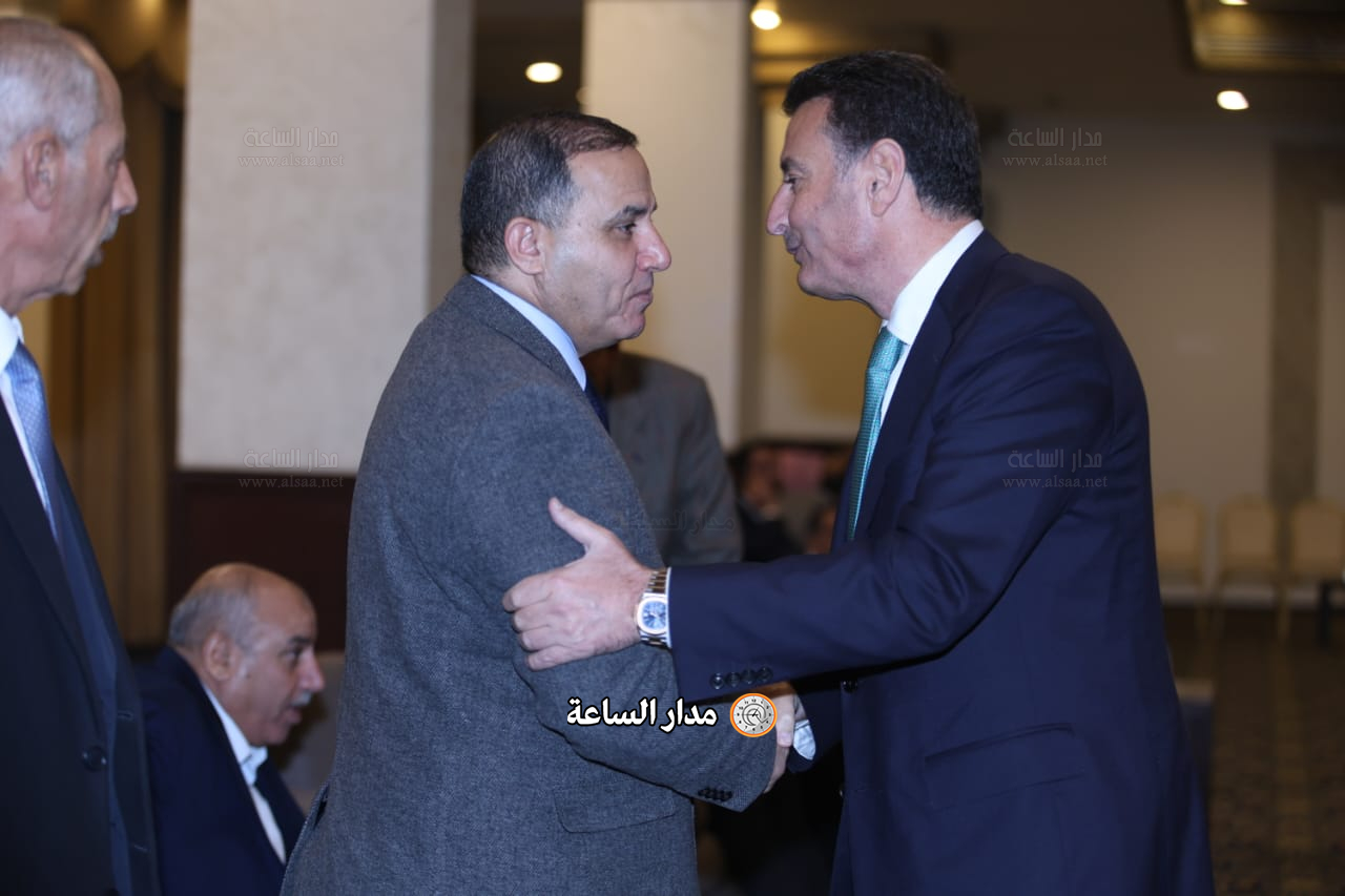 Madar Al-Saa Images 0.07453337929683435