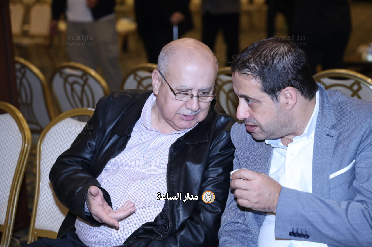 Madar Al-Saa Images 0.8569435900989522