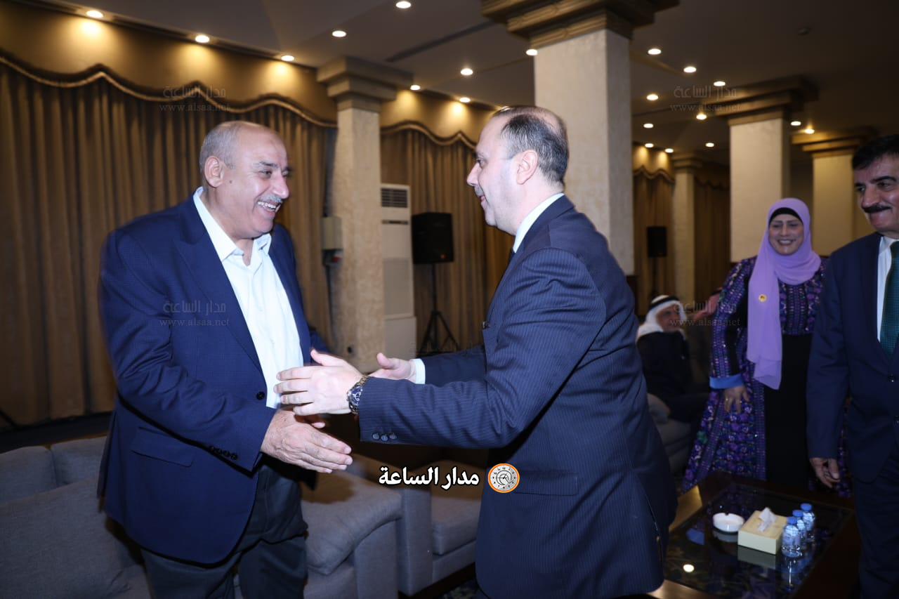 Madar Al-Saa Images 0.2129955580414713