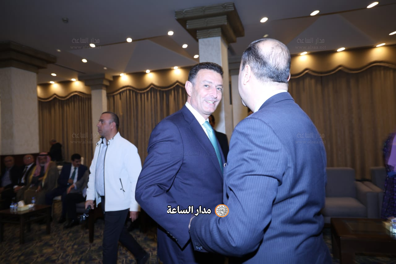 Madar Al-Saa Images 0.9179534725525158