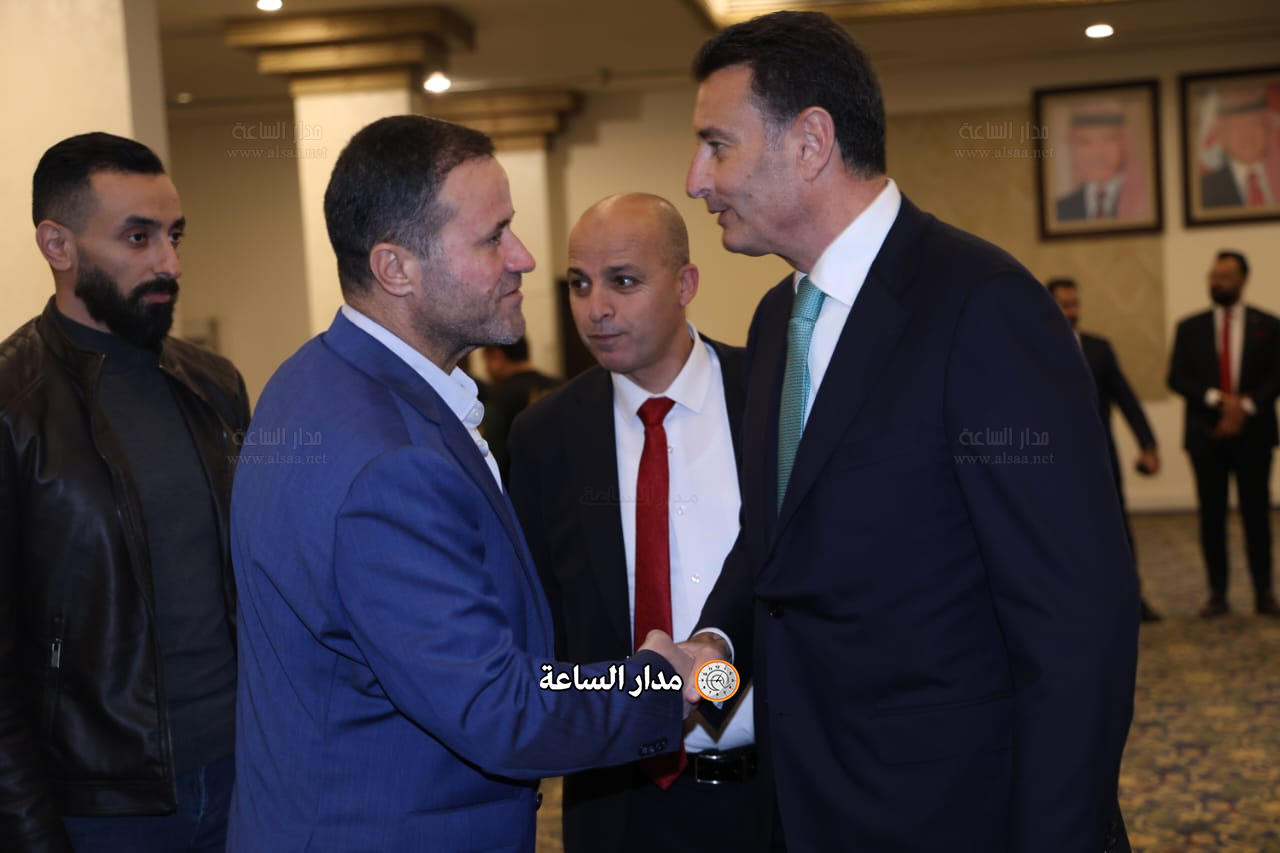 Madar Al-Saa Images 0.955602326615673