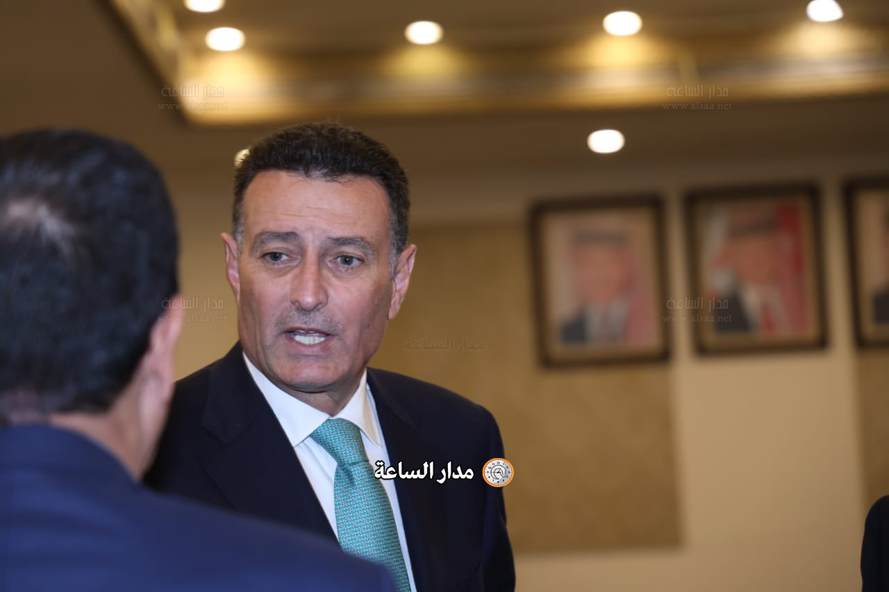 Madar Al-Saa Images 0.40286177095148745