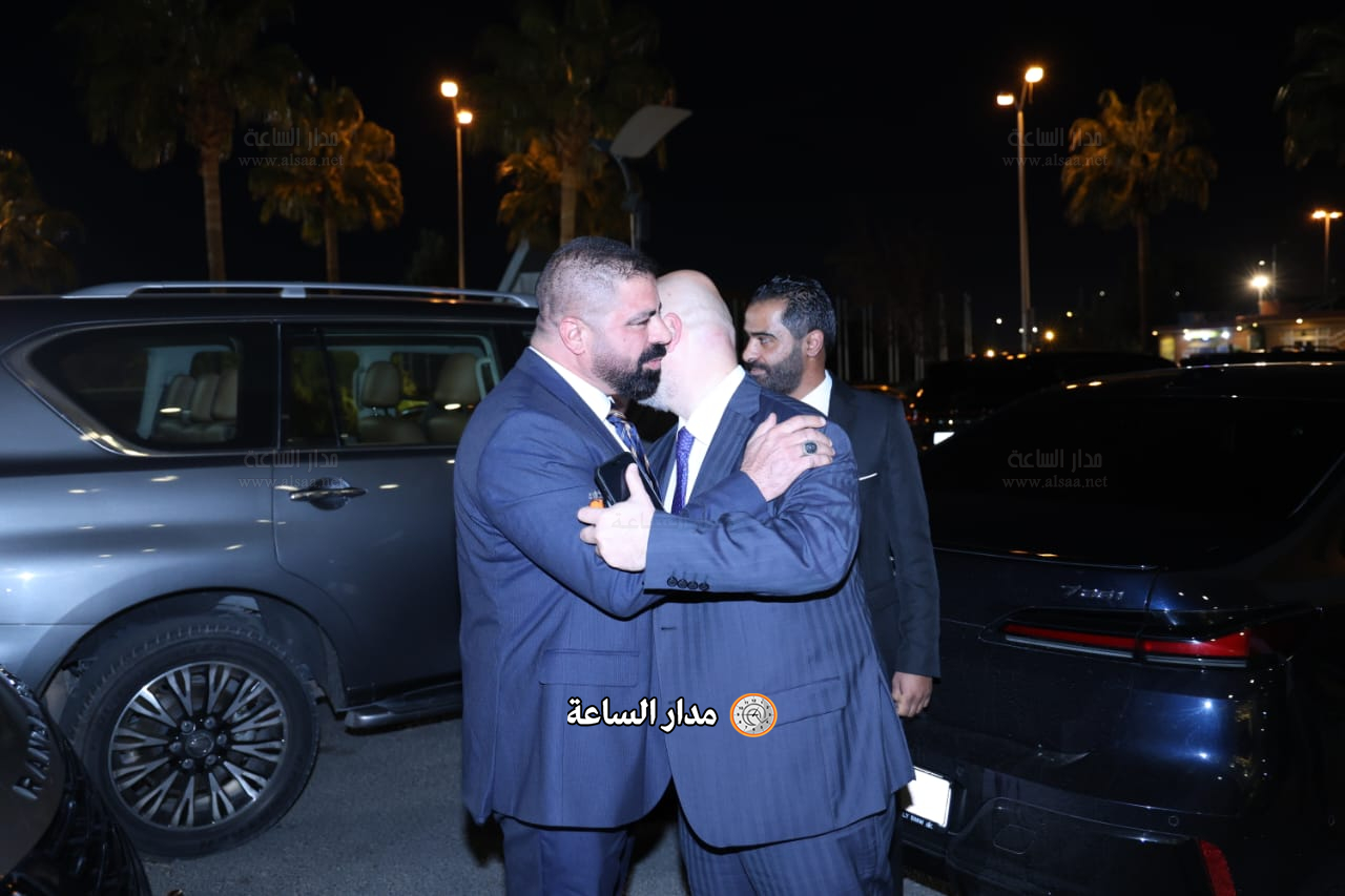 Madar Al-Saa Images 0.4224931406768526