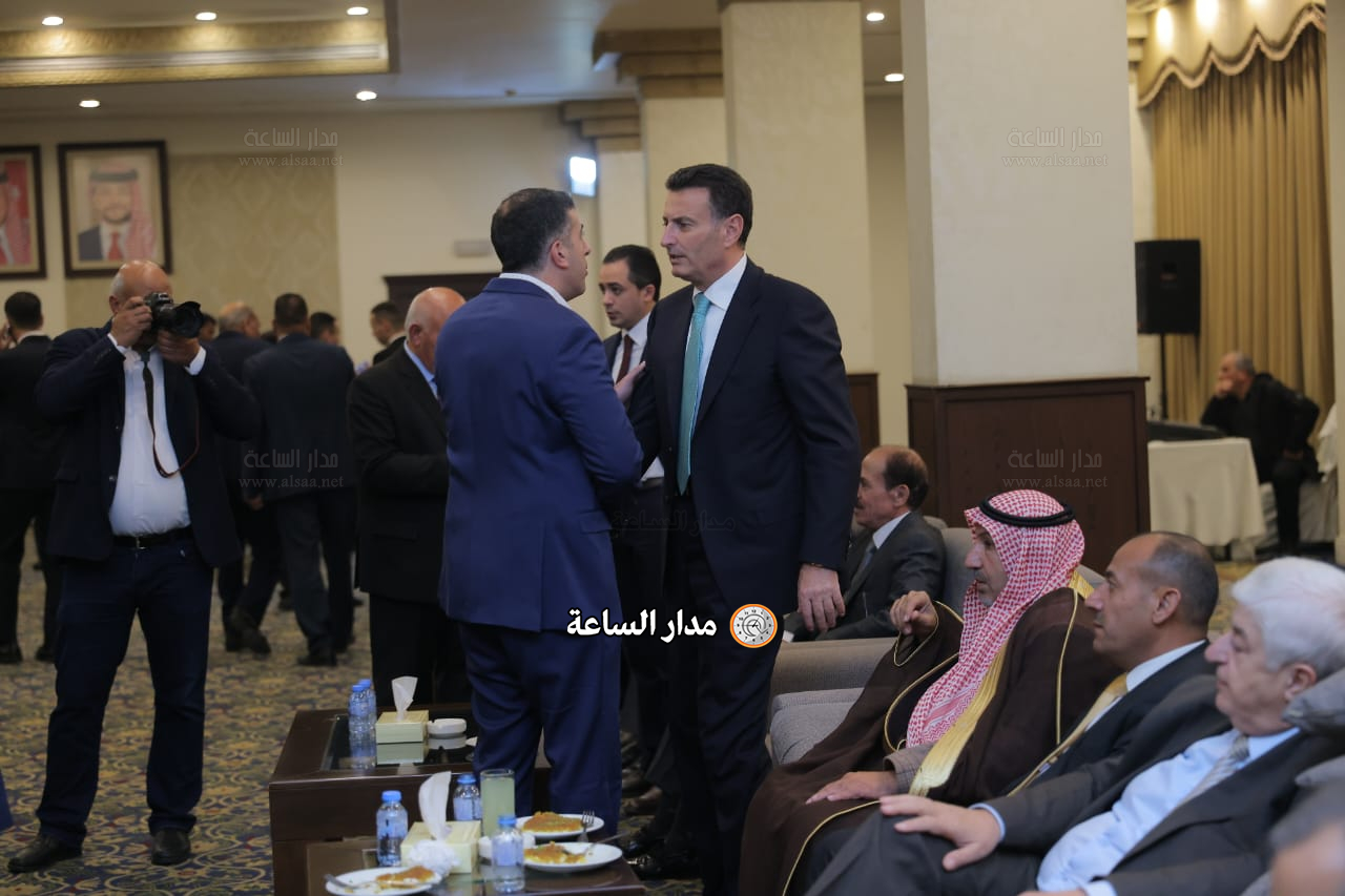 Madar Al-Saa Images 0.5839928506298144