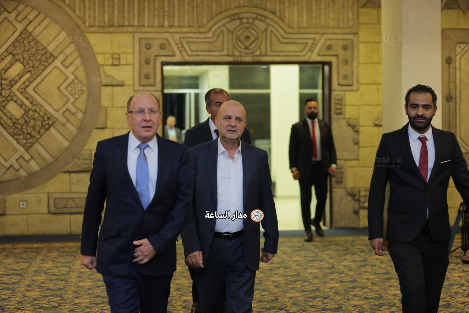 Madar Al-Saa Images 0.20269213084792548