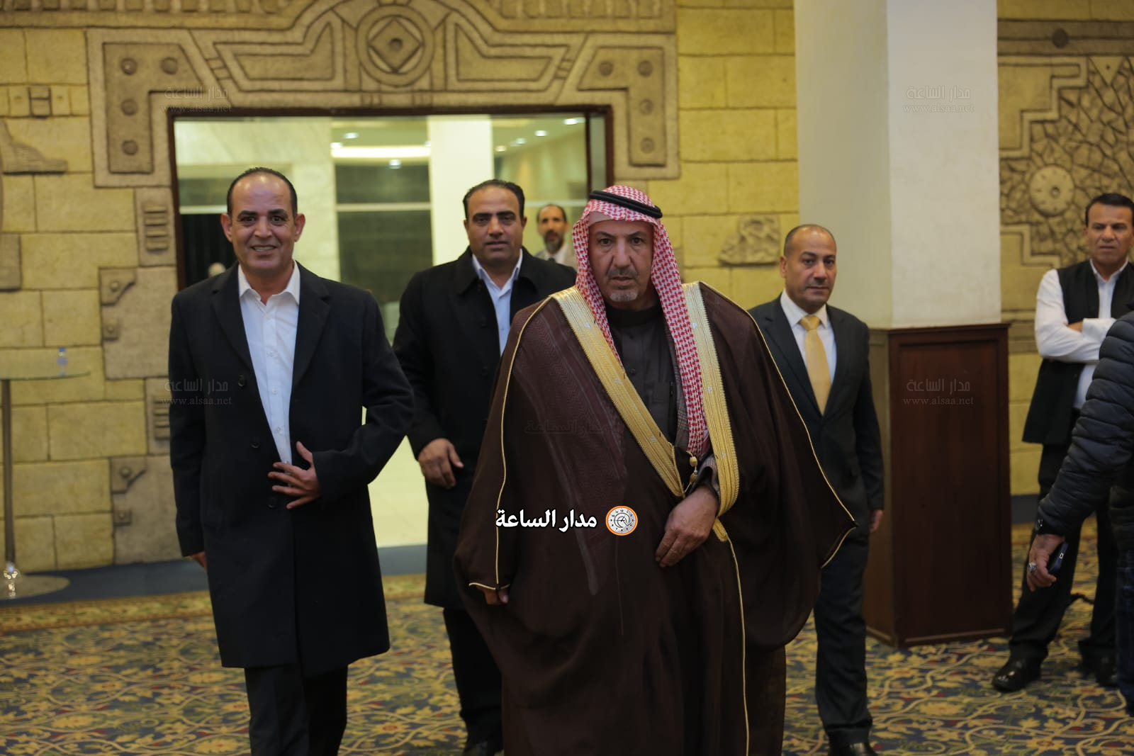 Madar Al-Saa Images 0.3218776833349535