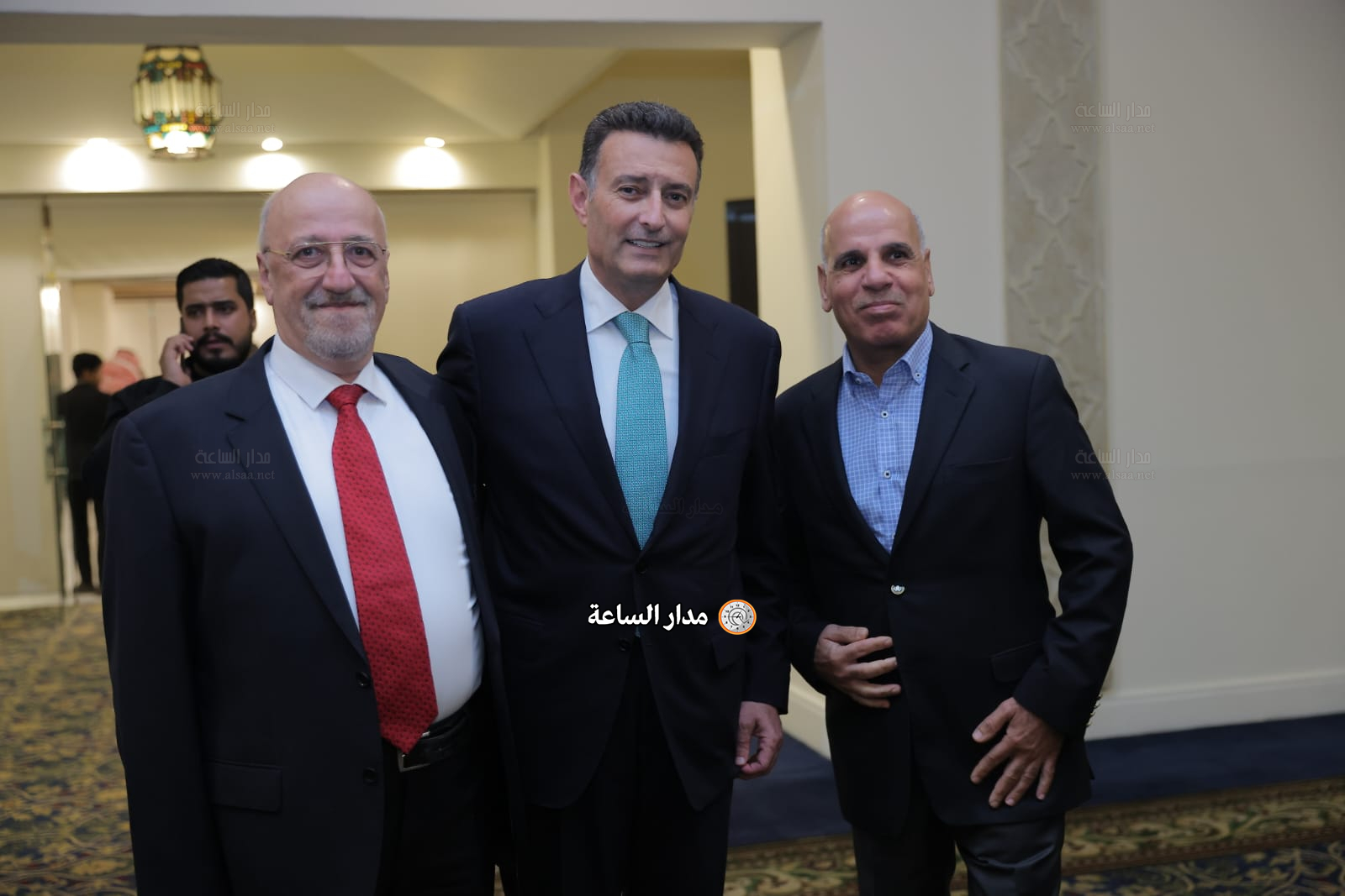 Madar Al-Saa Images 0.5690633684241919