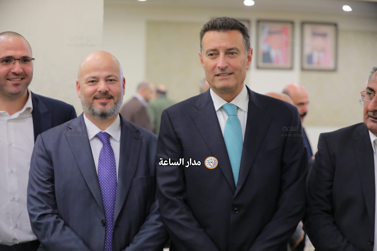 Madar Al-Saa Images 0.055853462850431024