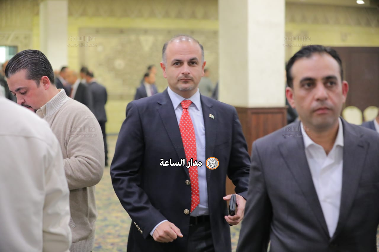 Madar Al-Saa Images 0.17452768649704797