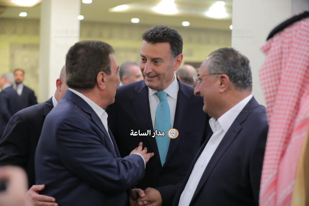 Madar Al-Saa Images 0.18609903361647717