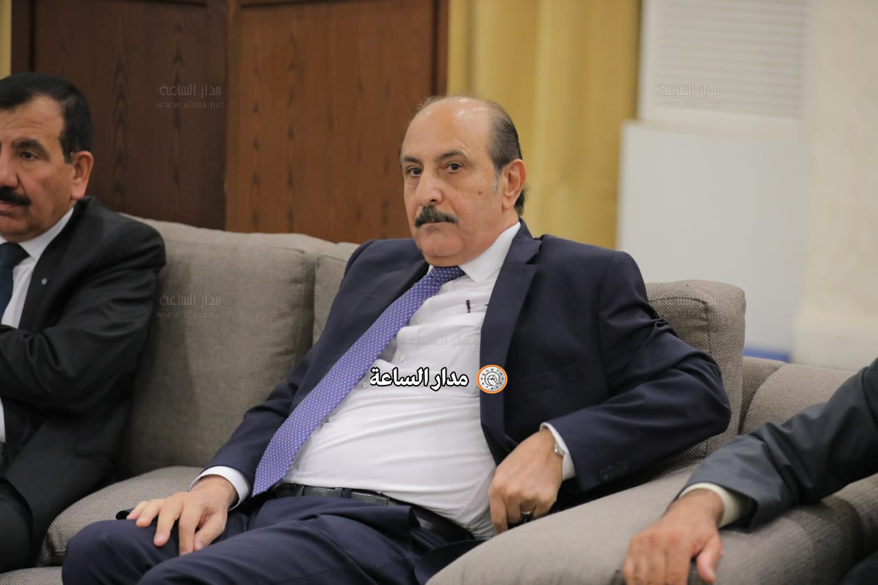 Madar Al-Saa Images 0.9827515056460034