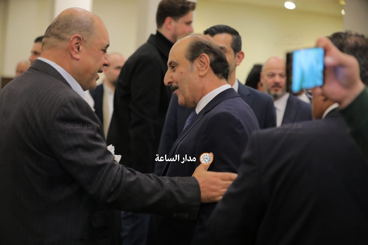 Madar Al-Saa Images 0.7354320917673076