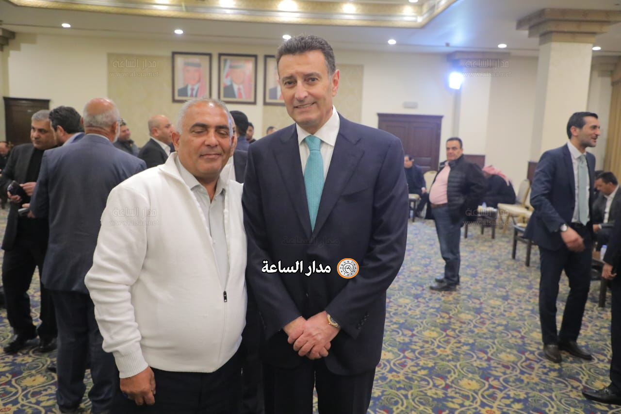 Madar Al-Saa Images 0.5313048388182855