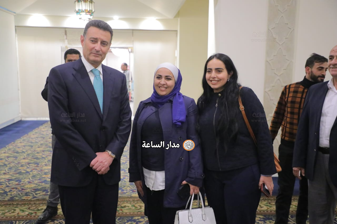 Madar Al-Saa Images 0.22690546217674123