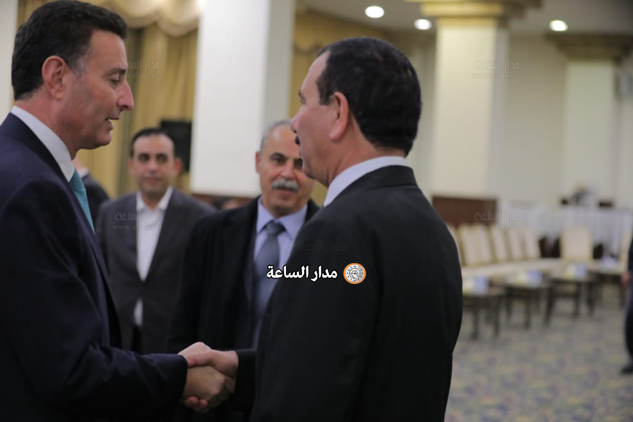 Madar Al-Saa Images 0.7350075921773913