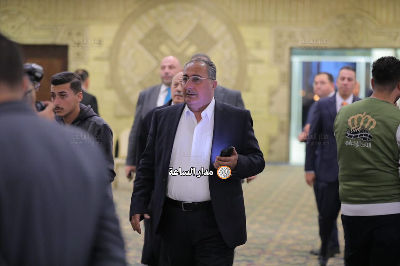 Madar Al-Saa Images 0.09346405189817042