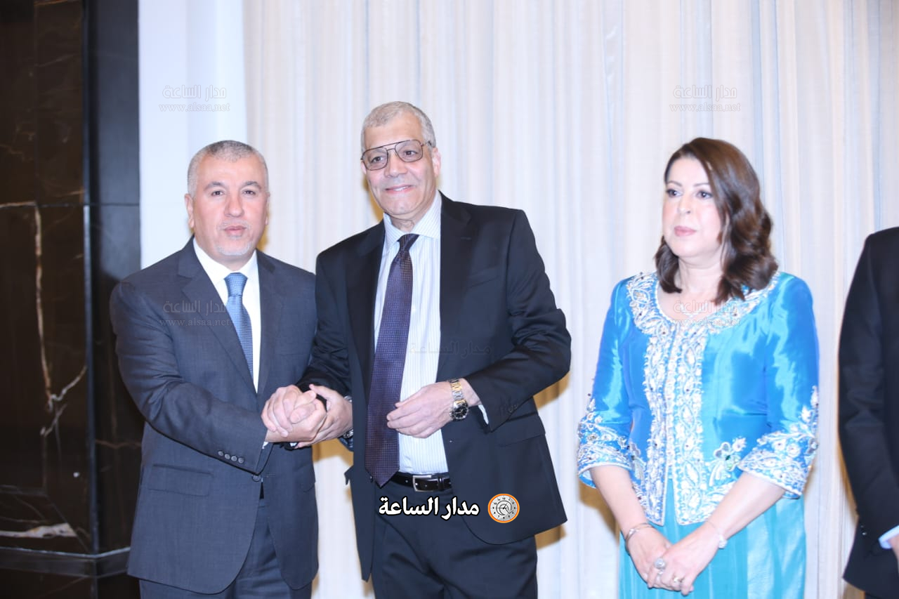 Madar Al-Saa Images 0.37704401677915