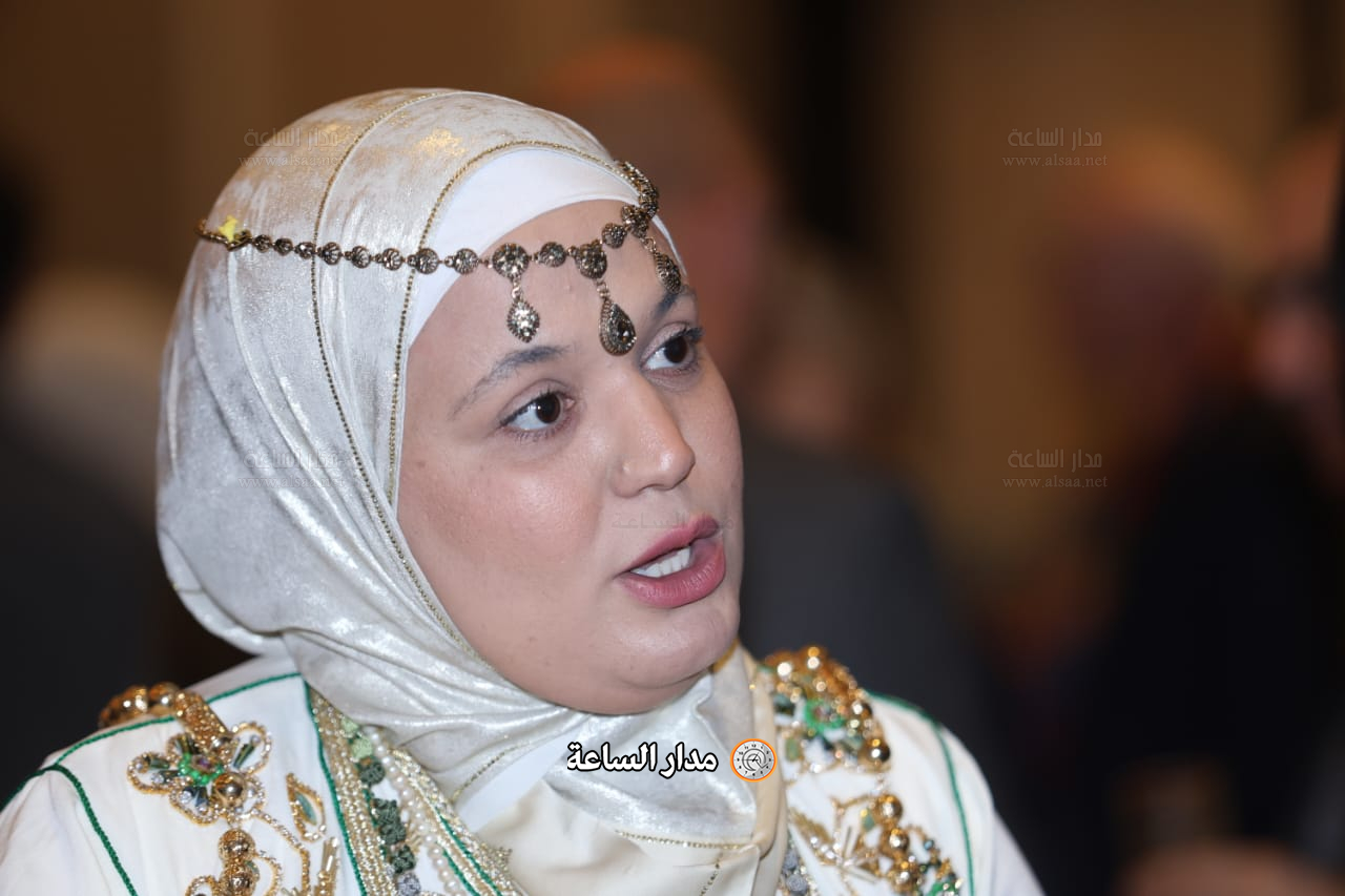 Madar Al-Saa Images 0.6180559756828119