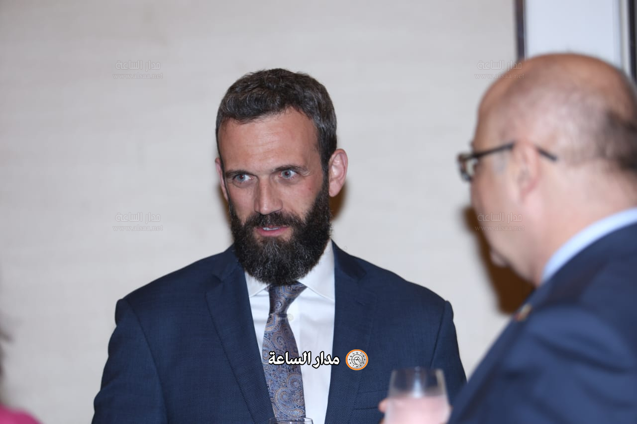 Madar Al-Saa Images 0.5271796877898627