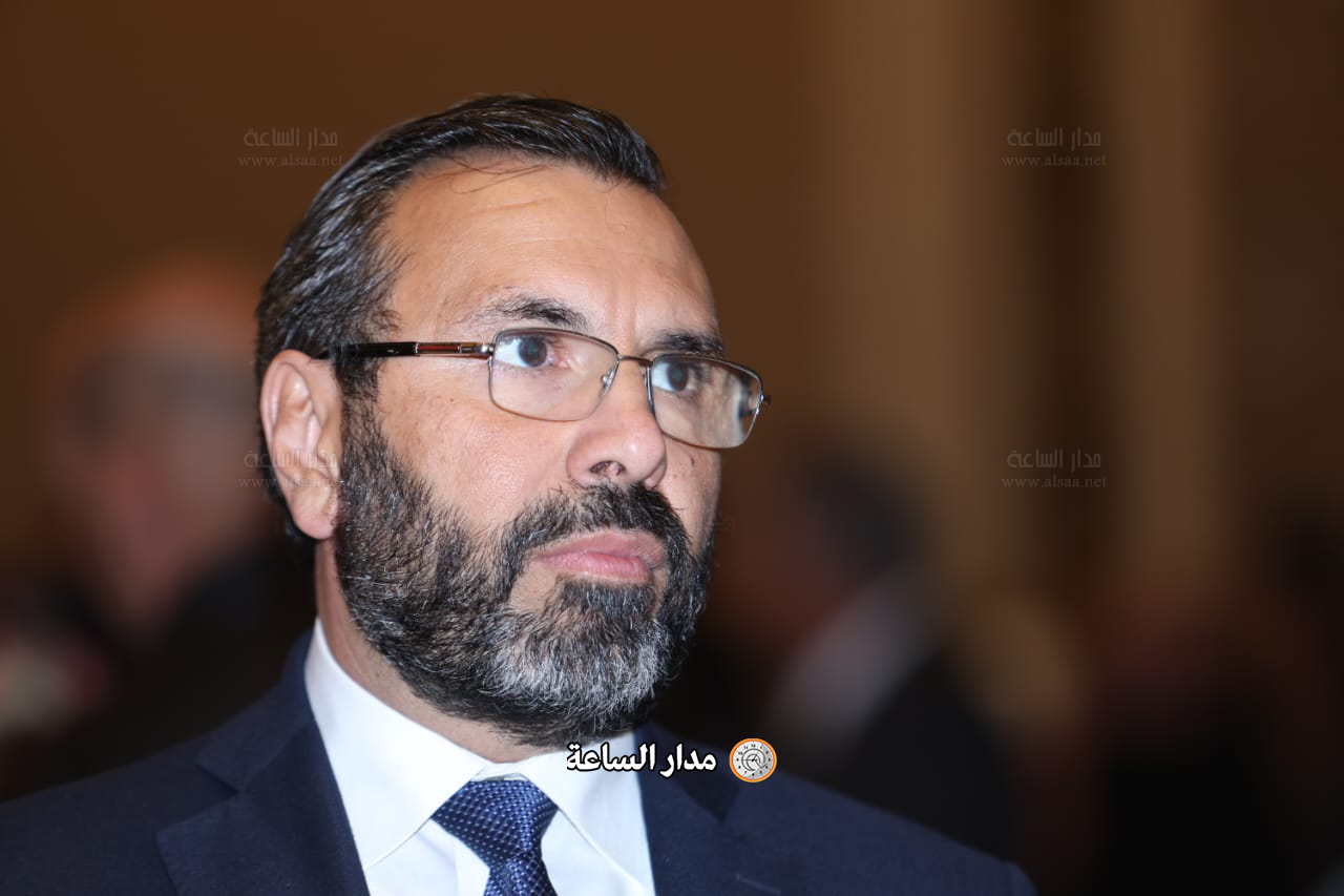 Madar Al-Saa Images 0.4716354816212116