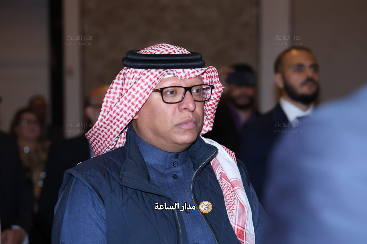 Madar Al-Saa Images 0.6949699078500093